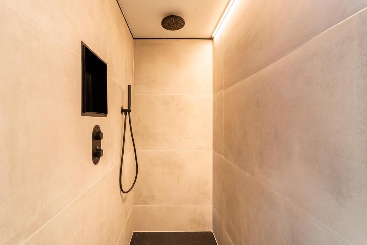Luxe En Authenticiteit Apartment Antwerp Luaran gambar